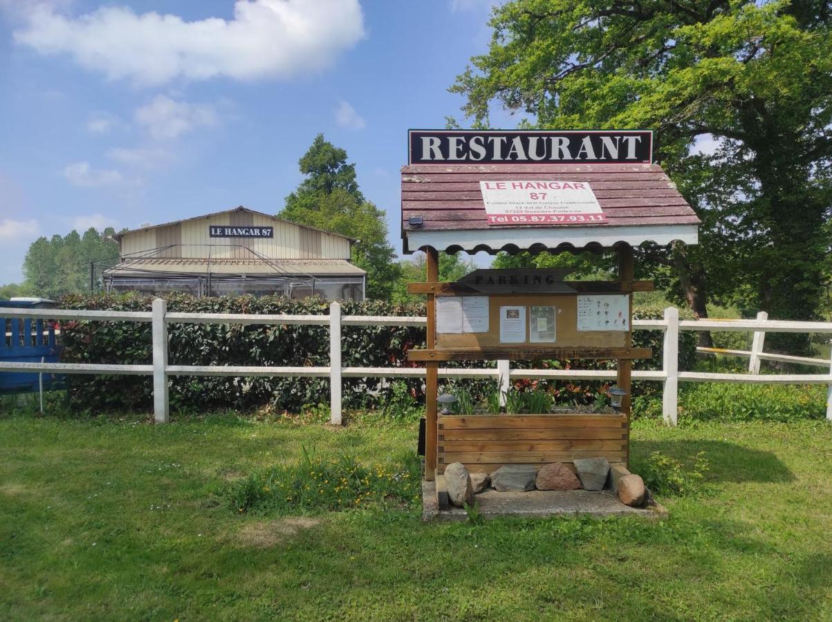 le hangar 87 Bussiere-Poitevine Bagian luar foto